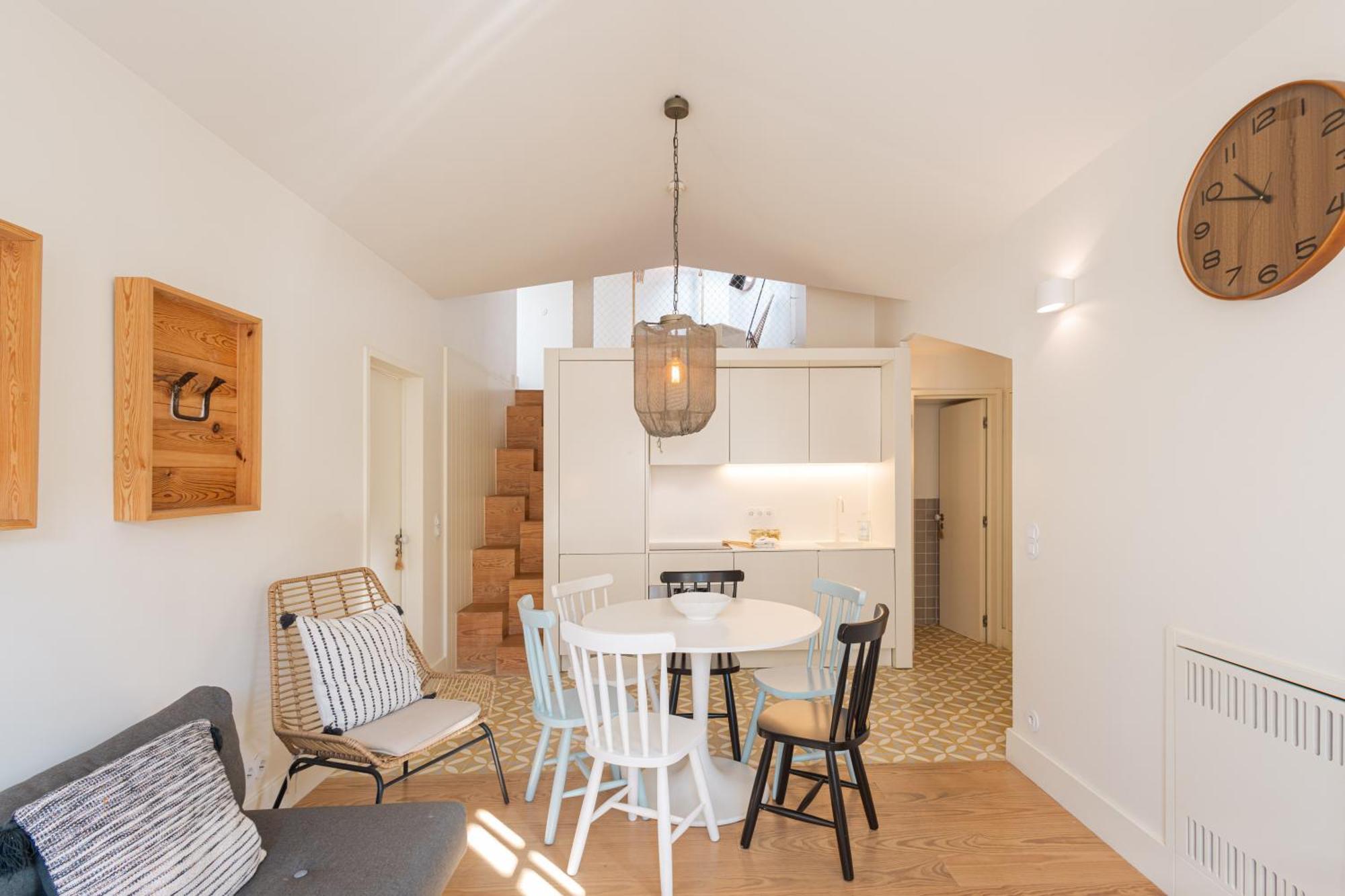 Almaria - Officina Real Apartments | Chiado Lisbon Luaran gambar